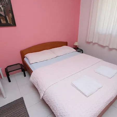 Lora Apartment