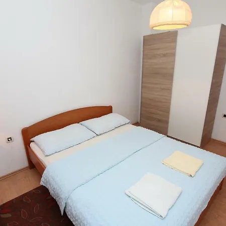 Lora Apartment *
